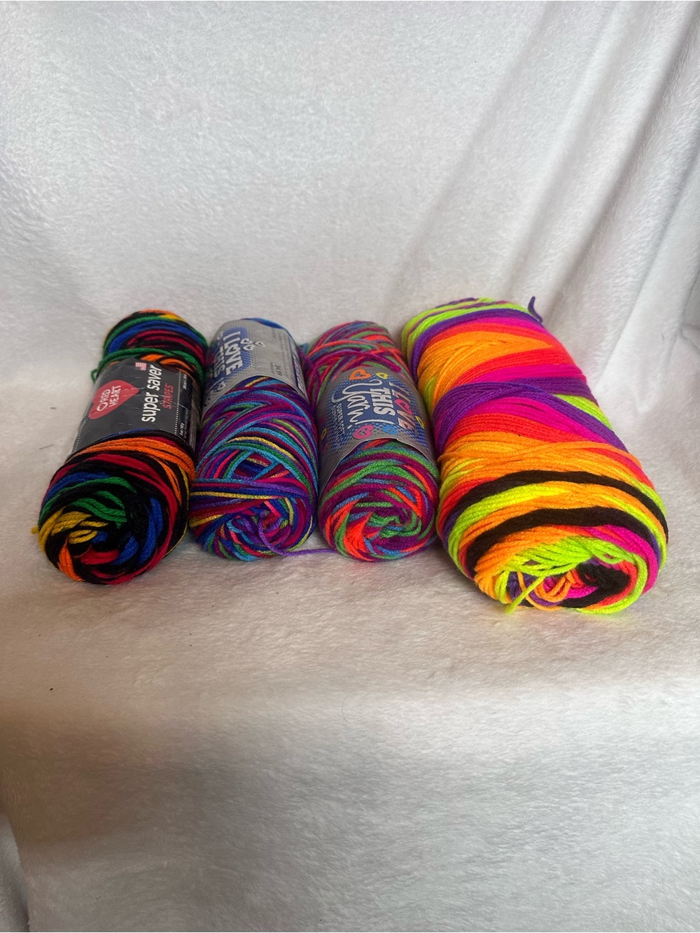 Y-04 Multicolor Neon Acrylic Yarn Bundle - Assorted Bright Colors